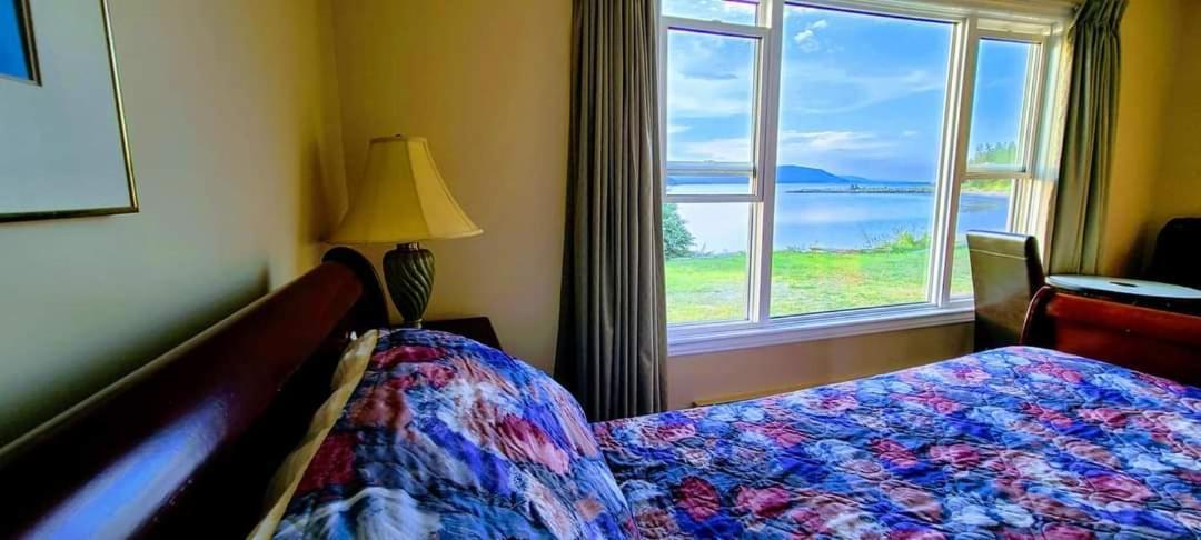 St Ann'S Motel & Cottage Baddeck Inlet エクステリア 写真
