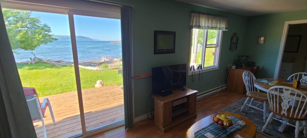 St Ann'S Motel & Cottage Baddeck Inlet エクステリア 写真