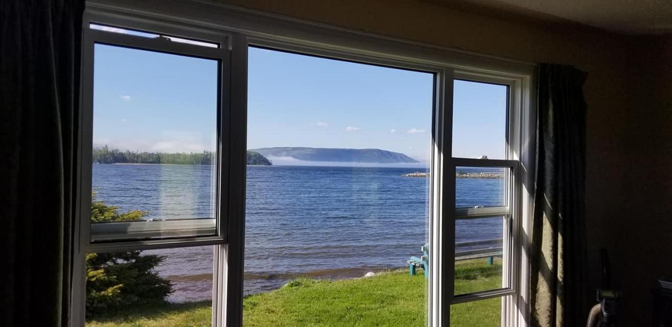 St Ann'S Motel & Cottage Baddeck Inlet エクステリア 写真