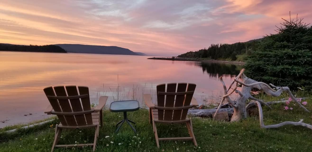 St Ann'S Motel & Cottage Baddeck Inlet エクステリア 写真